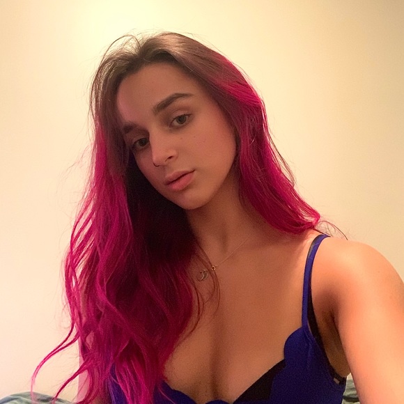 Meet your Posher, Miriam - Picture 1 of 3